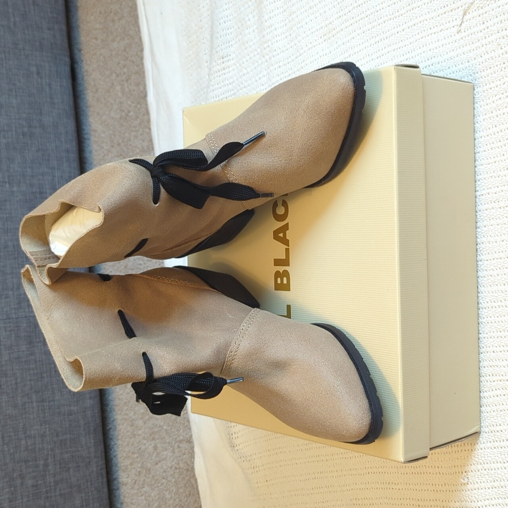 NWT All Black tan leather booties with adjustable drawstring Sz 5.5/6